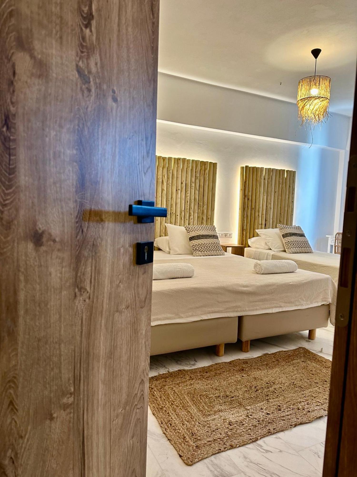 Athina Rooms - Lounge Apartments Páros Zewnętrze zdjęcie