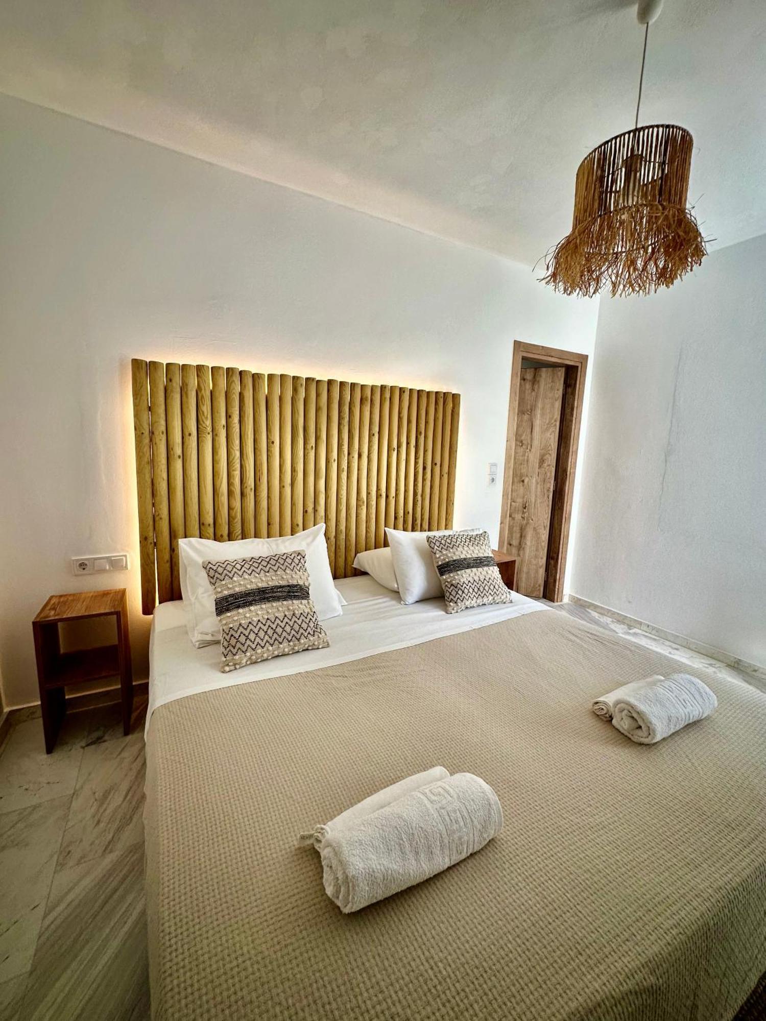 Athina Rooms - Lounge Apartments Páros Zewnętrze zdjęcie