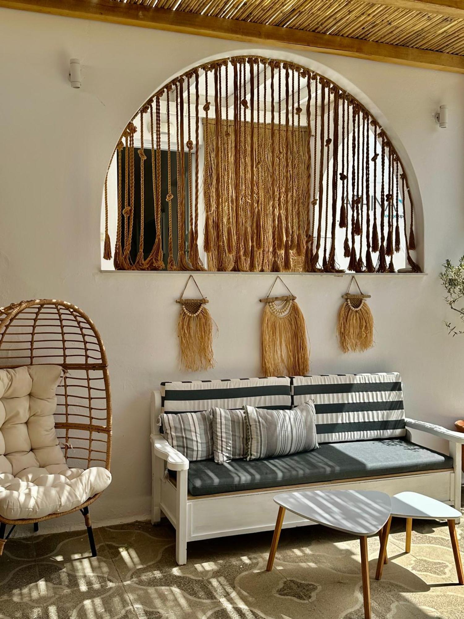 Athina Rooms - Lounge Apartments Páros Zewnętrze zdjęcie