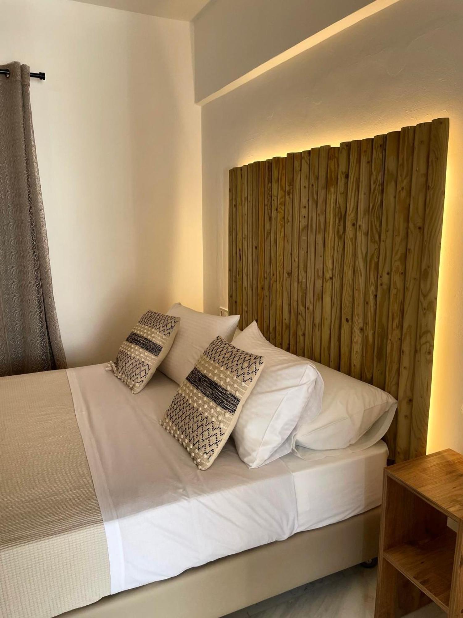 Athina Rooms - Lounge Apartments Páros Zewnętrze zdjęcie