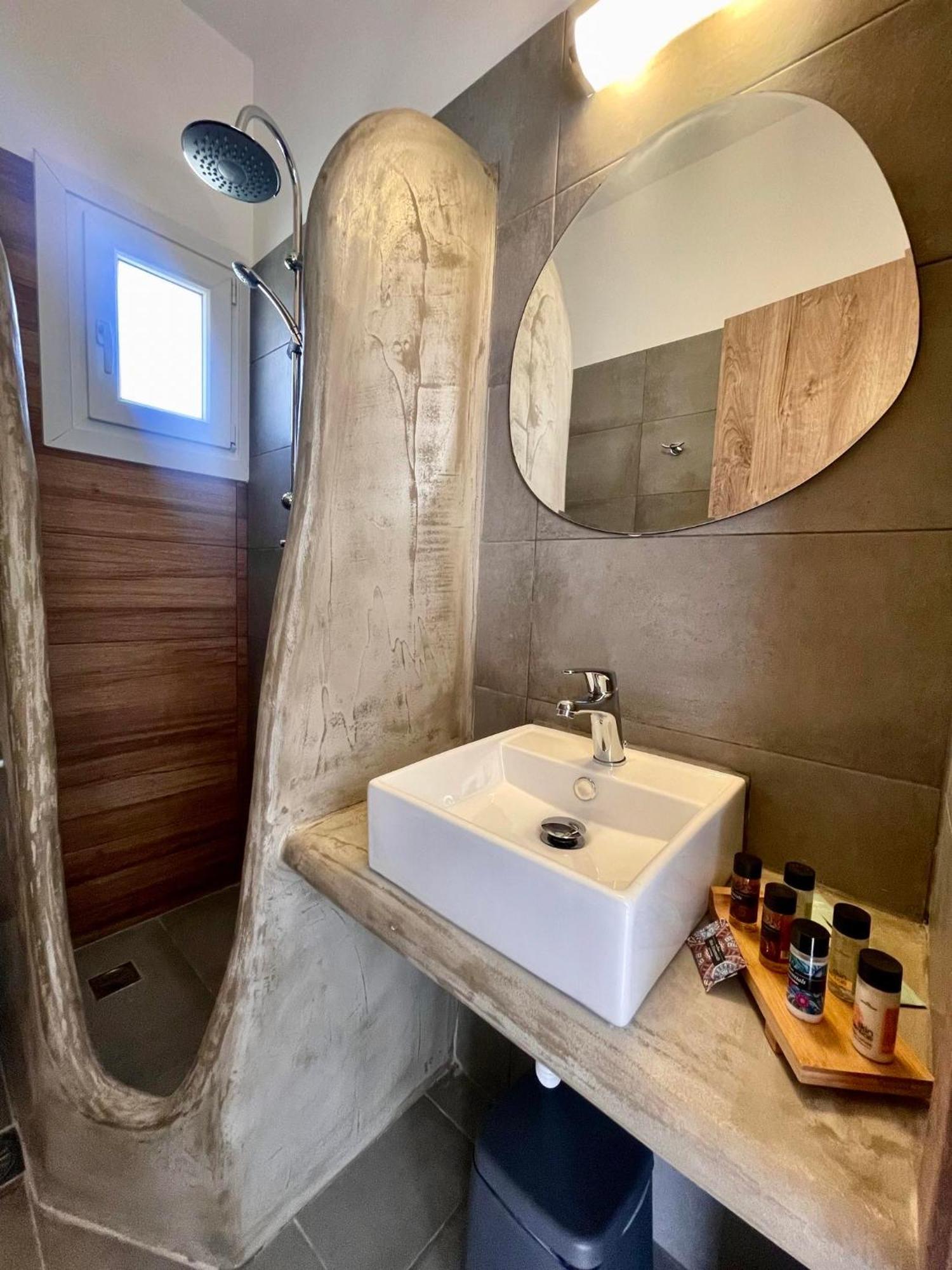 Athina Rooms - Lounge Apartments Páros Zewnętrze zdjęcie